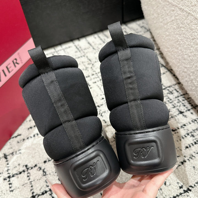 VIV' UP ANKLE BOOTS IN BLACK TECHNICAL FABRIC FLEECE LINING