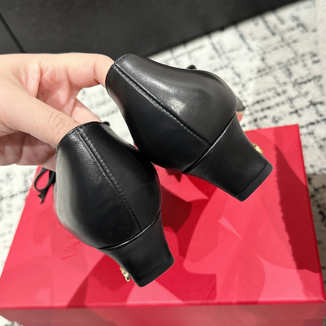 VLTN HIGH HEEL 25S 40 MM IN BLACK CALFSKIN WITH BOW