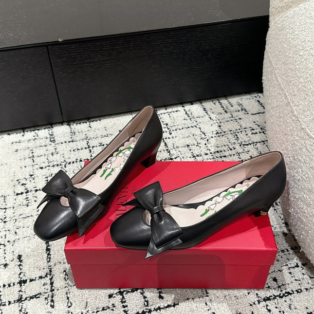 VLTN HIGH HEEL 25S 40 MM IN BLACK CALFSKIN WITH BOW