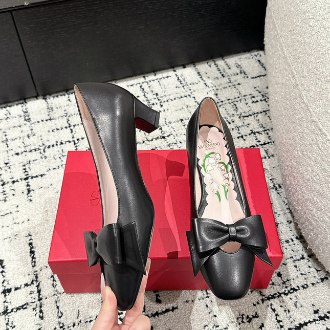 VLTN HIGH HEEL 25S 40 MM IN BLACK CALFSKIN WITH BOW