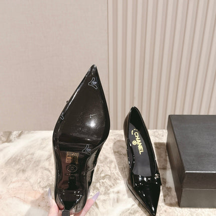 CC HIGH HEEL PUMPS 25S IN BLACK LAMBSKIN WITH BOW ATTACHED