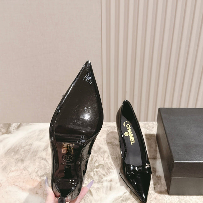 CC HIGH HEEL PUMPS 25S IN BLACK LAMBSKIN WITH BOW ATTACHED