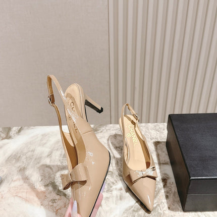 CC HIGH SLINGBACK IN BEIGE LAMBSKIN WITH BOW ATTACHED