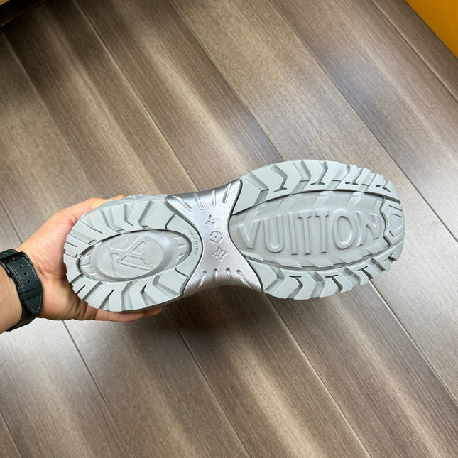 LV SPORT SNEAKER IN WHITE MIX GREY CALFSKIN WITH GREEN LOGO