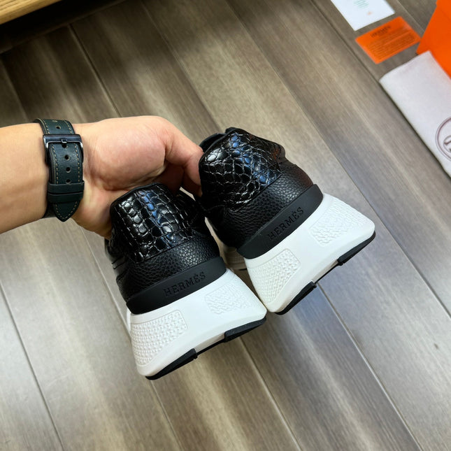 HM TRAIL SNEAKER BLACK CALFSKIN