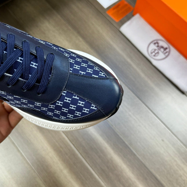HM PRINTED SNEAKER NAVY TOTEM FABRIC