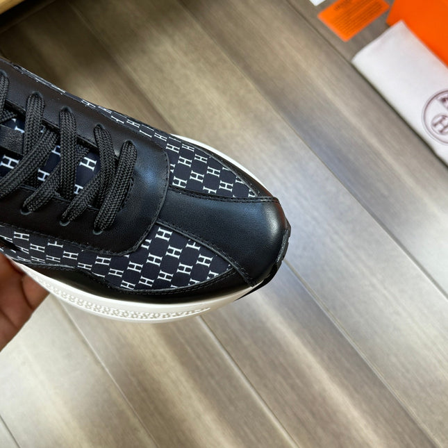 HM PRINTED SNEAKER BLACK TOTEM FABRIC