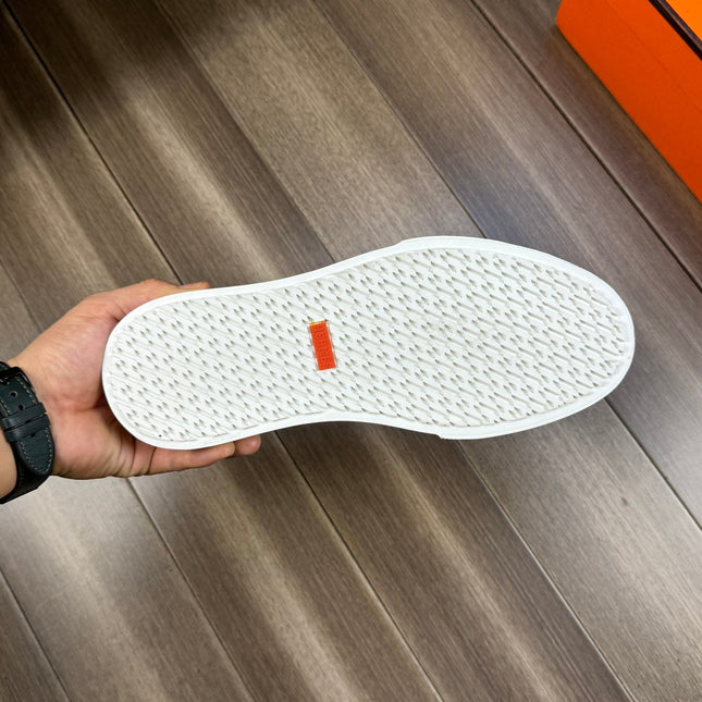 HM GAME SLIP-ON SNEAKER WHITE CALFSKIN