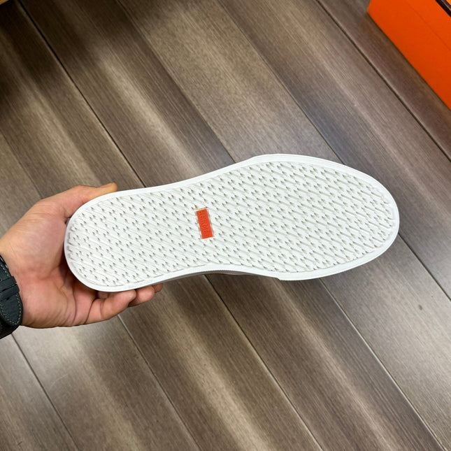 HM GAME SLIP-ON SNEAKER MUSTARD SUEDE