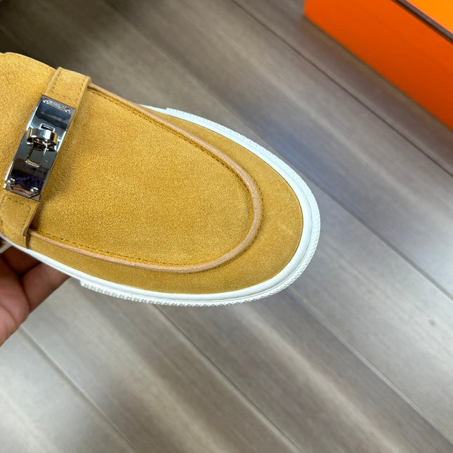 HM GAME SLIP-ON SNEAKER MUSTARD SUEDE