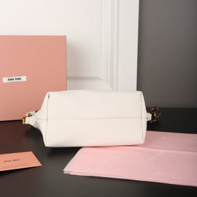 CHAIN SHOULDER BAG 18 IN WHITE FABRIC GOLD HARDWARE