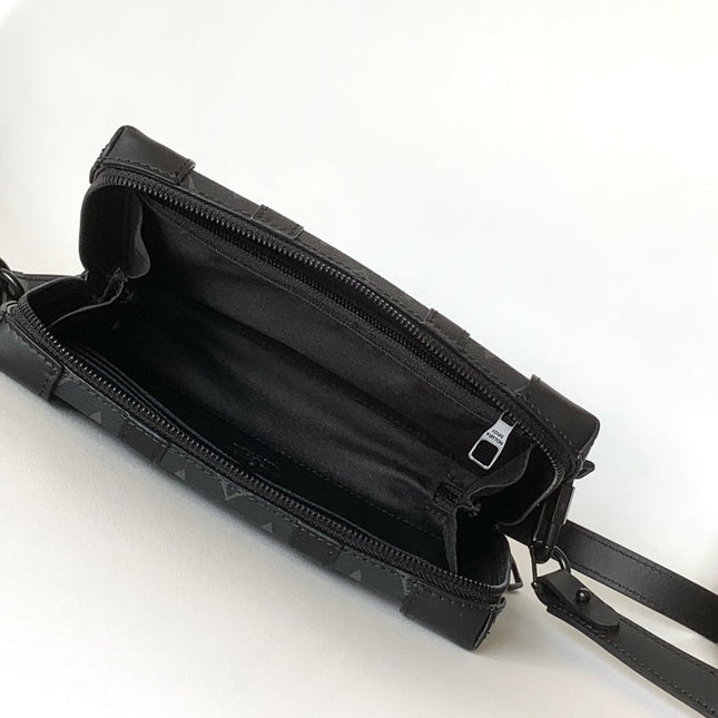 LV 25S SOFT TRUNK BAG 22 IN MONOGRAM ECLIPSE CANVAS AND CALFSKIN