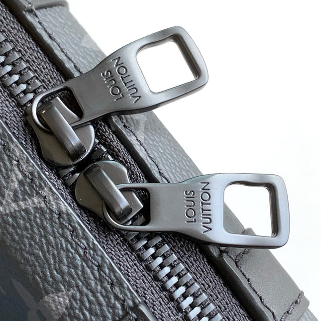 LV 25S SOFT TRUNK BAG 22 IN MONOGRAM ECLIPSE CANVAS AND CALFSKIN