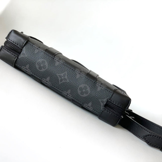 LV 25S SOFT TRUNK BAG 22 IN MONOGRAM ECLIPSE CANVAS AND CALFSKIN