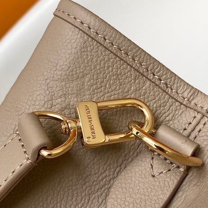 LV 25S BABYLONE TOTE GM BAG 37 IN TOURTERELLE GREY CALFSKIN GOLD HARDWARE