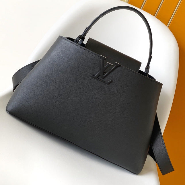 CAPUCINES 38 IN BLACK TAURILLON BLACK HARDWARE