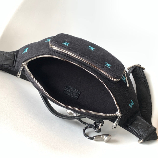 LV 25S DYNAMIC DENIM EMBROIDERED BUMBAG 37 IN BLACK CANVAS