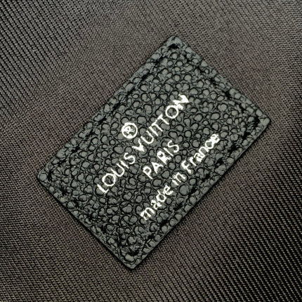 LV 25S ORIGINAL DYNAMIC BUMBAG 30 IN CANVAS DAMOFLAGE BLACK