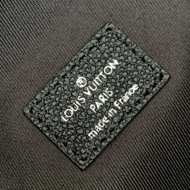 LV 25S ORIGINAL DYNAMIC BUMBAG 30 IN CANVAS DAMOFLAGE BLACK