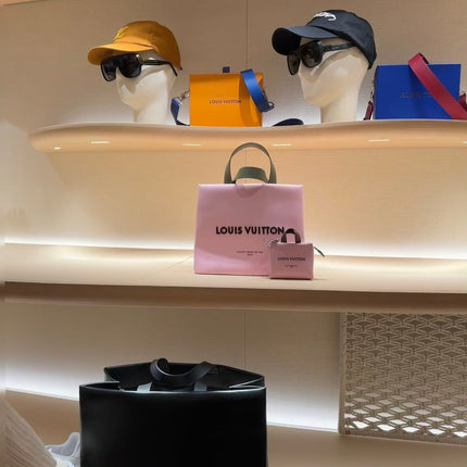 LV 25S MINI SHOPPER BAG CHARM IN PINK CALFSKIN