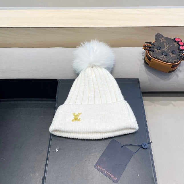 KNITTED BEANIE HAT IN WHITE WOOL AND FOX FUR 409790