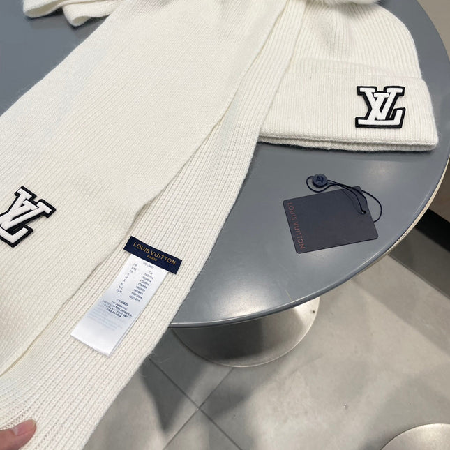 SET SCARF AND HAT IN WHITE WOOL AND FOX FUR 414791