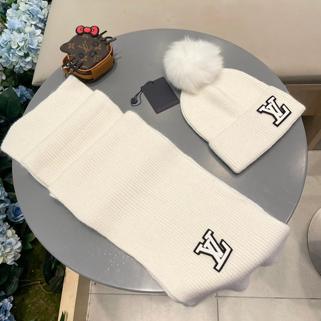 SET SCARF AND HAT IN WHITE WOOL AND FOX FUR 414791