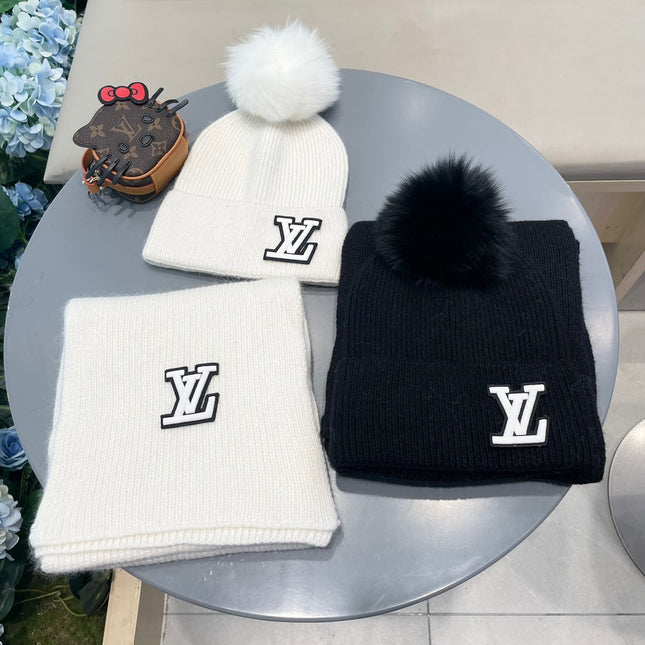 SET SCARF AND HAT IN BLACK WOOL AND FOX FUR 414772