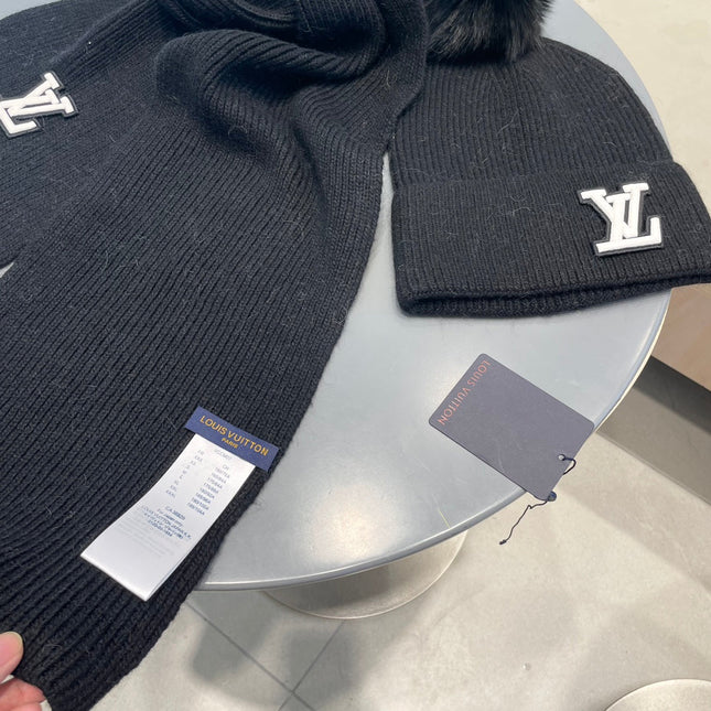 SET SCARF AND HAT IN BLACK WOOL AND FOX FUR 414772