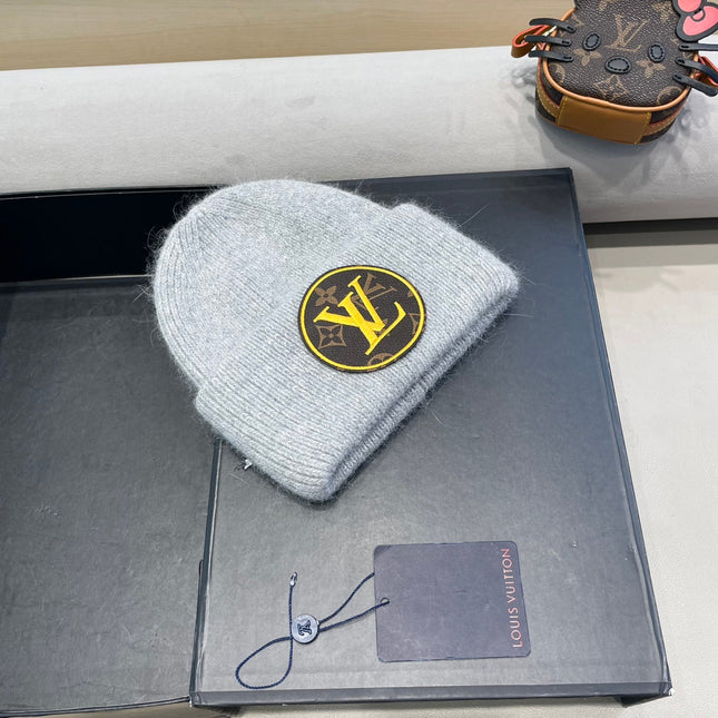 KNITTED BEANIE HAT IN LIGHT GRAY WOOL AND RABBIT FUR 417755