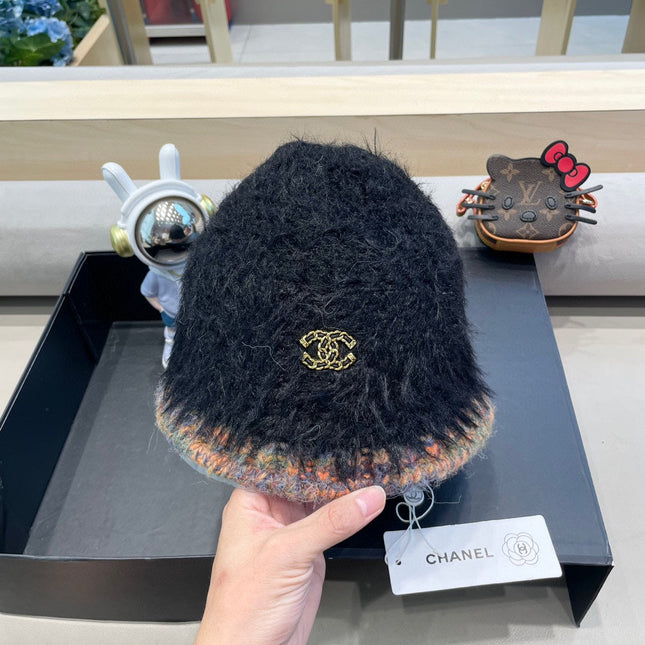 BUCKET HAT IN BLACK LAMB FUR 419466