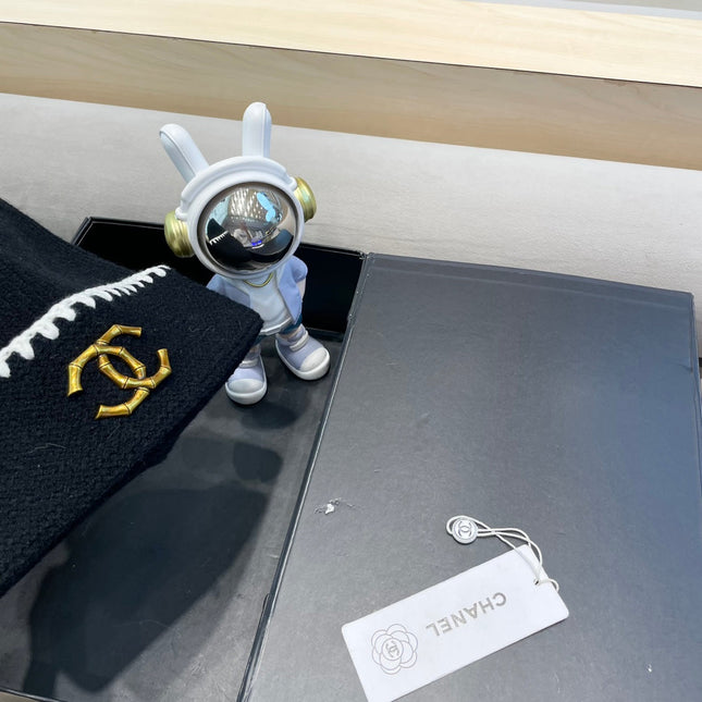 BEANIE HAT IN BLACK WOOL 419778