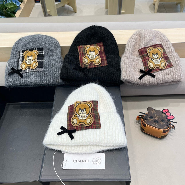 BEANIE HAT IN CAMEL BEIGE WOOL WITH BOW 421255