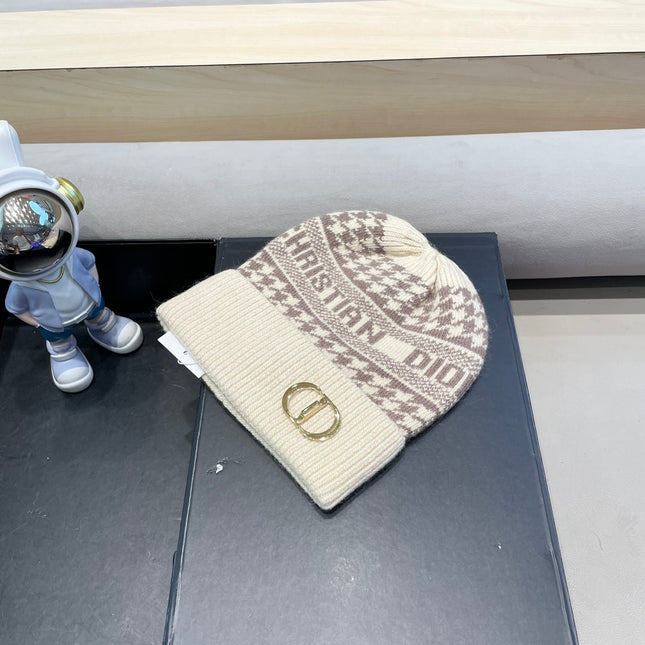 KNITTED BEANIE HAT IN BEIGE CASHMERE WOOL 422480