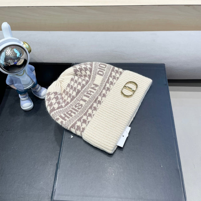 KNITTED BEANIE HAT IN BEIGE CASHMERE WOOL 422480