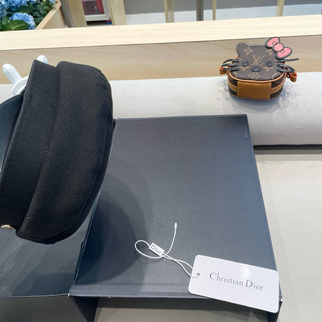 BAKER BOY HAT IN BLACK COTTON AND LEATHER 428246