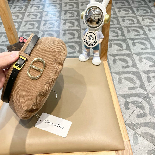 BERET HAT IN CAMEL BEIGE VELVET 430041