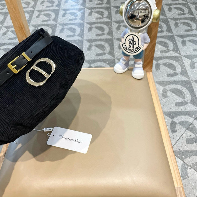 BERET HAT IN BLACK VELVET 430042