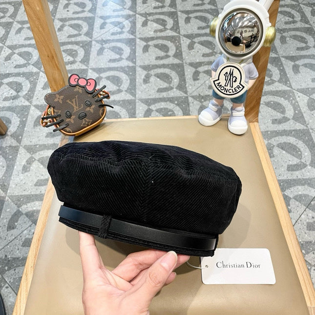BERET HAT IN BLACK VELVET 430042