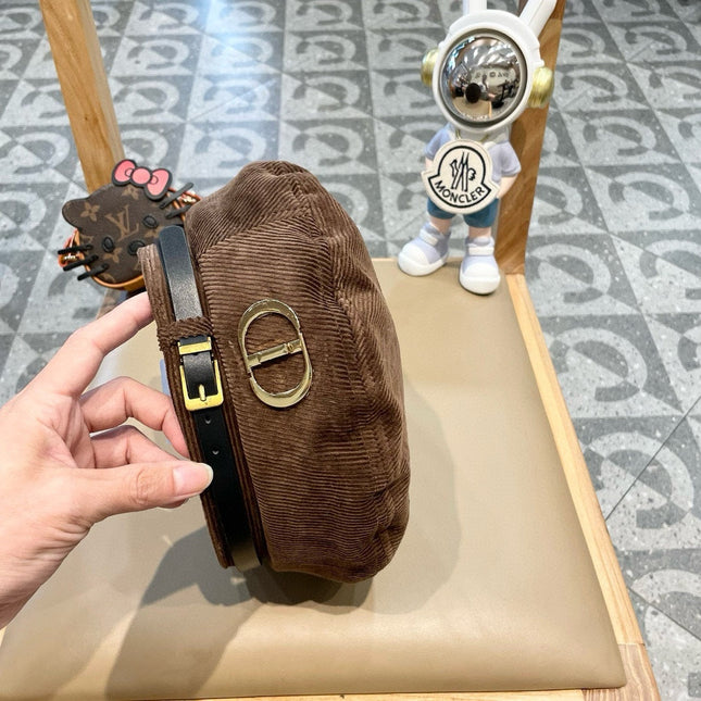 BERET HAT IN BROWN VELVET 430043