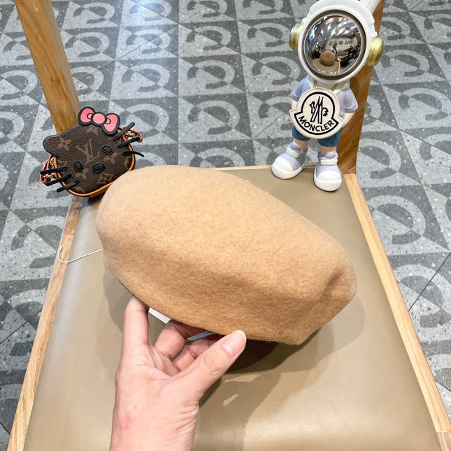 AUSTRALIAN BERET HAT IN PEACH BEIGE WOOL FELT 431717