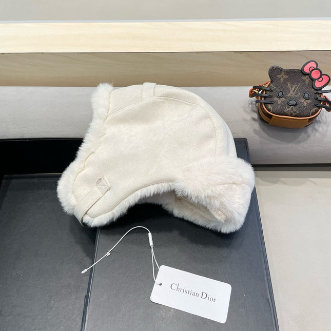 TRAPPER HAT IN WHITE VELVET AND RABBIT FUR 431383