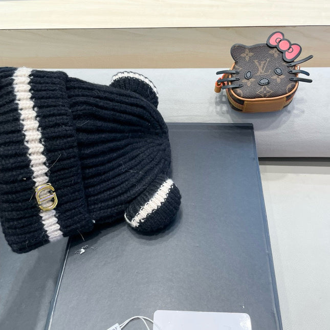STRIPED BEANIE HAT WITH CUTE BEAR EARS IN BLACK WOOL 433438