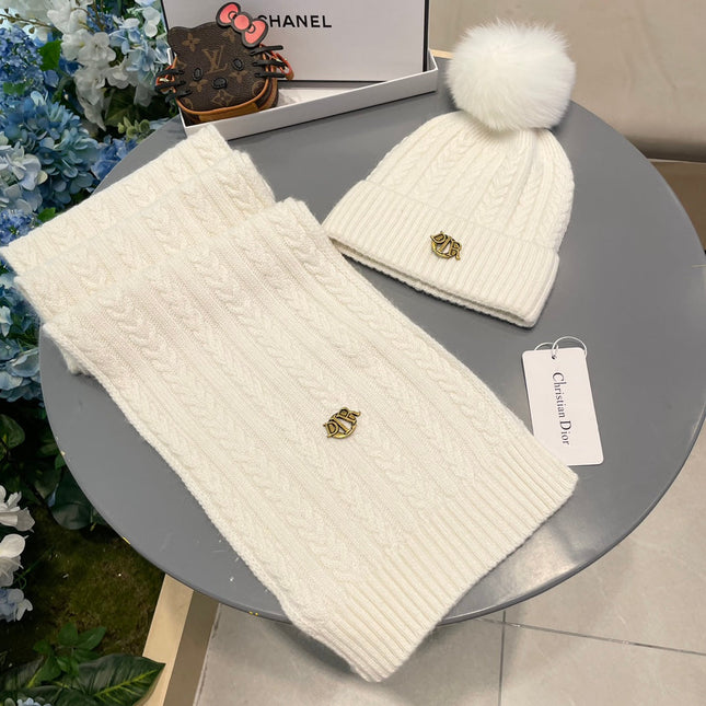 SET CLASSIC SCARF AND HAT IN RICE WHITE CASHMERE AND RABBIT WOOL 433235