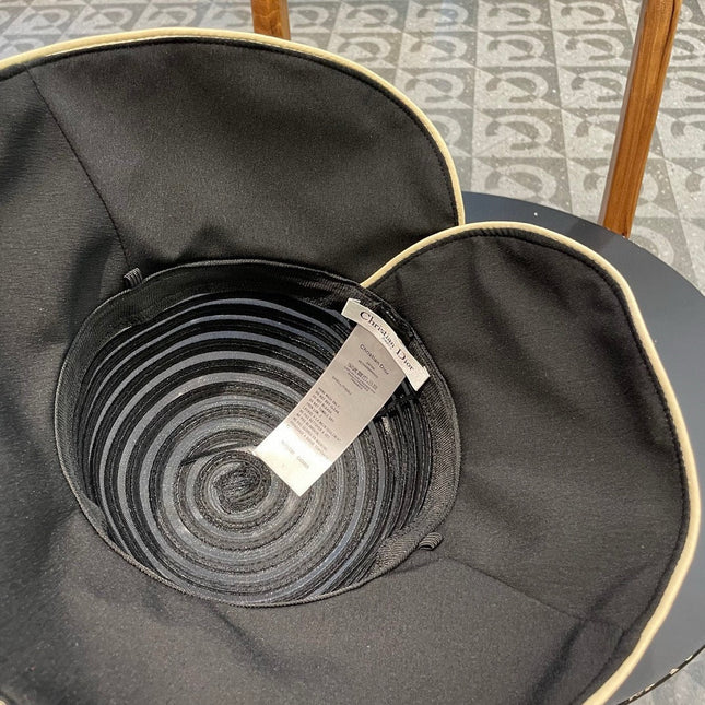 STRIPED BUCKET HAT IN BLACK COTTON 434998