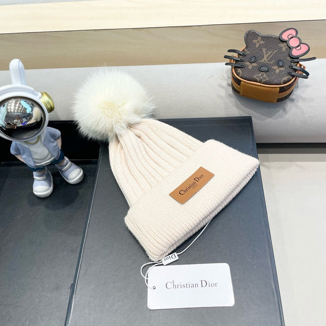 KNITTED BEANIE HAT IN BEIGE WOOL AND FOX FUR 435034