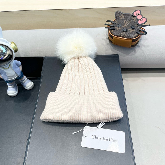 KNITTED BEANIE HAT IN BEIGE WOOL AND FOX FUR 435034