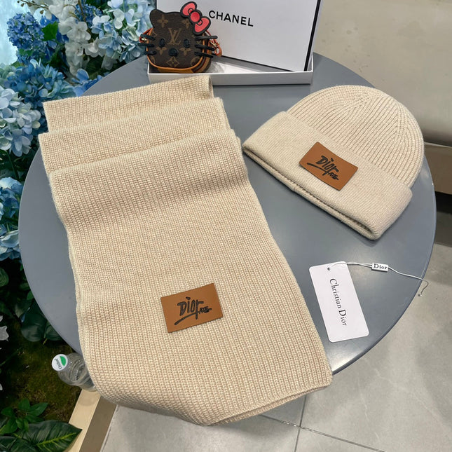 SET CLASSIC SCARF AND HAT IN BEIGE RABBIT WOOL 434625