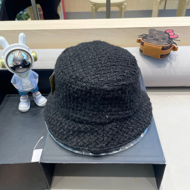 BUCKET HAT IN BLACK WOOL 436744