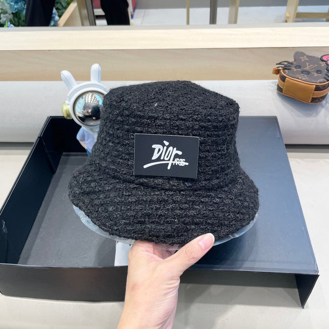 BUCKET HAT IN BLACK WOOL 436744